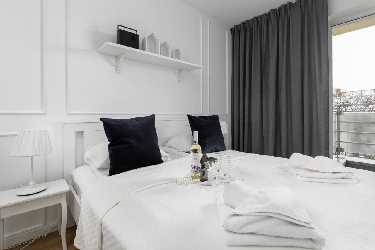 Navigator Portowa Residence Kolobrzeg Apartment By Noclegi Renters Eksteriør billede